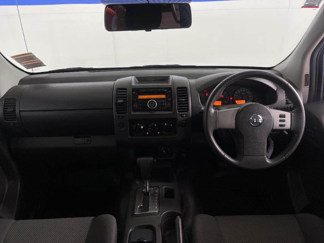 Photo '17' of Nissan Navara