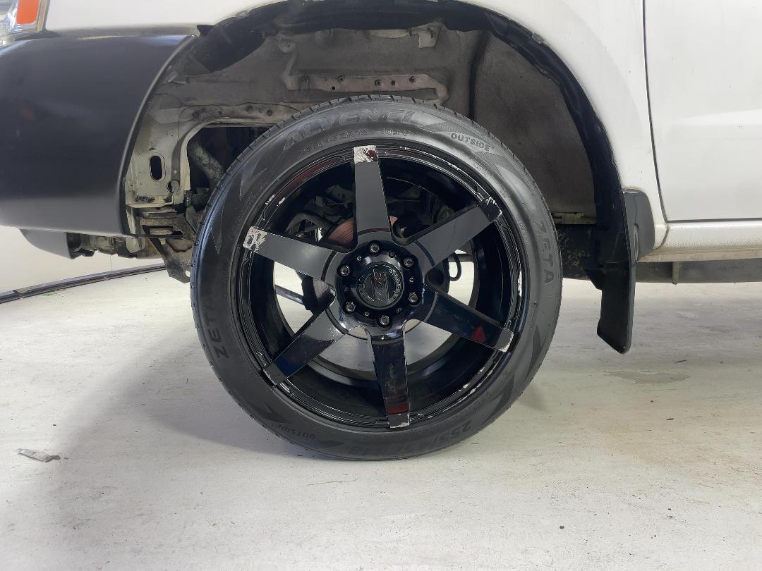 Photo '10' of Nissan Navara