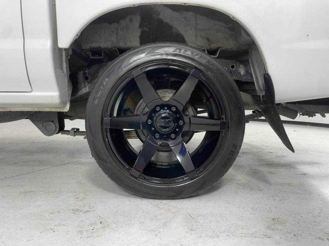 Photo '11' of Nissan Navara