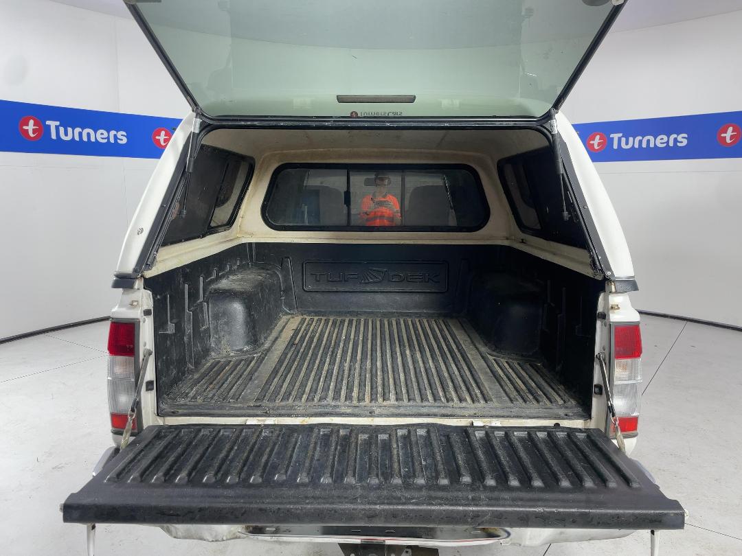 Photo '14' of Nissan Navara