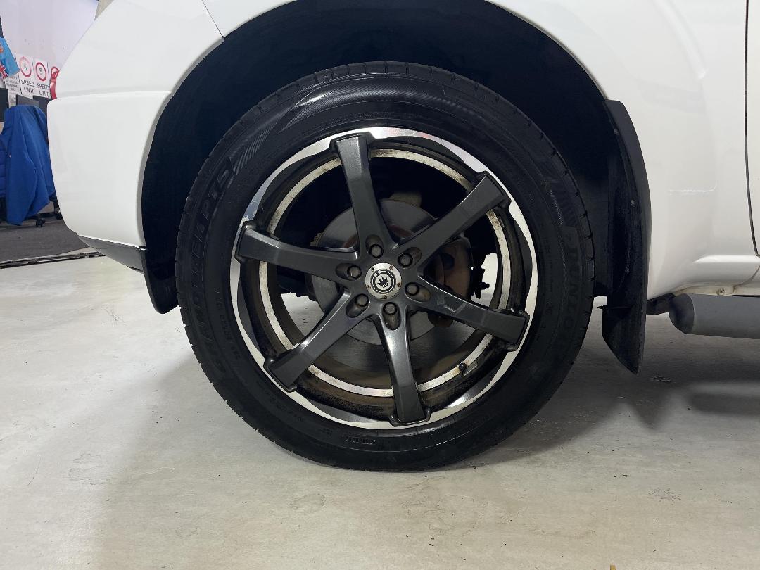 Photo '10' of Nissan Navara