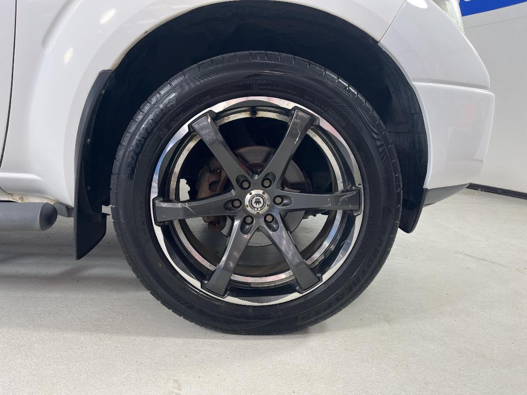 Photo '9' of Nissan Navara