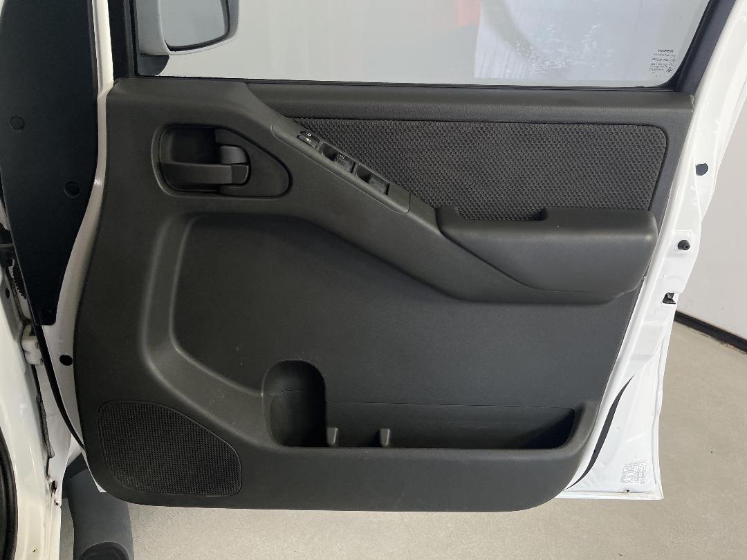 Photo '15' of Nissan Navara