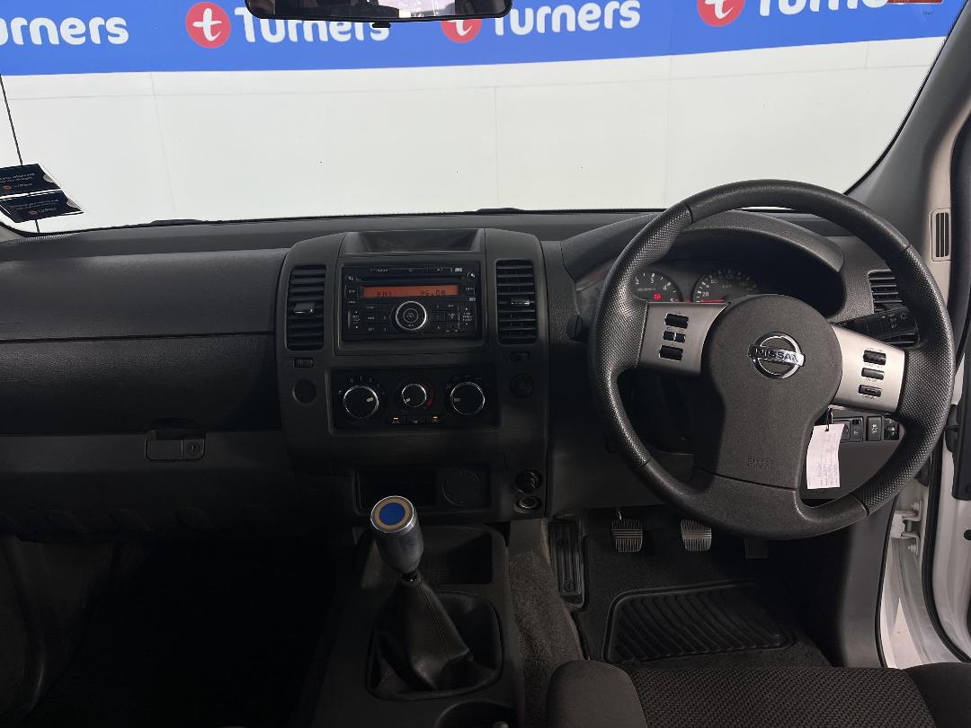 Photo '17' of Nissan Navara