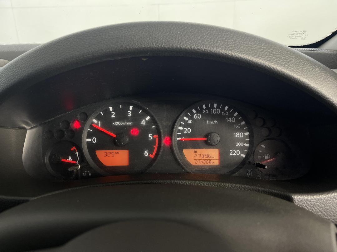 Photo '21' of Nissan Navara