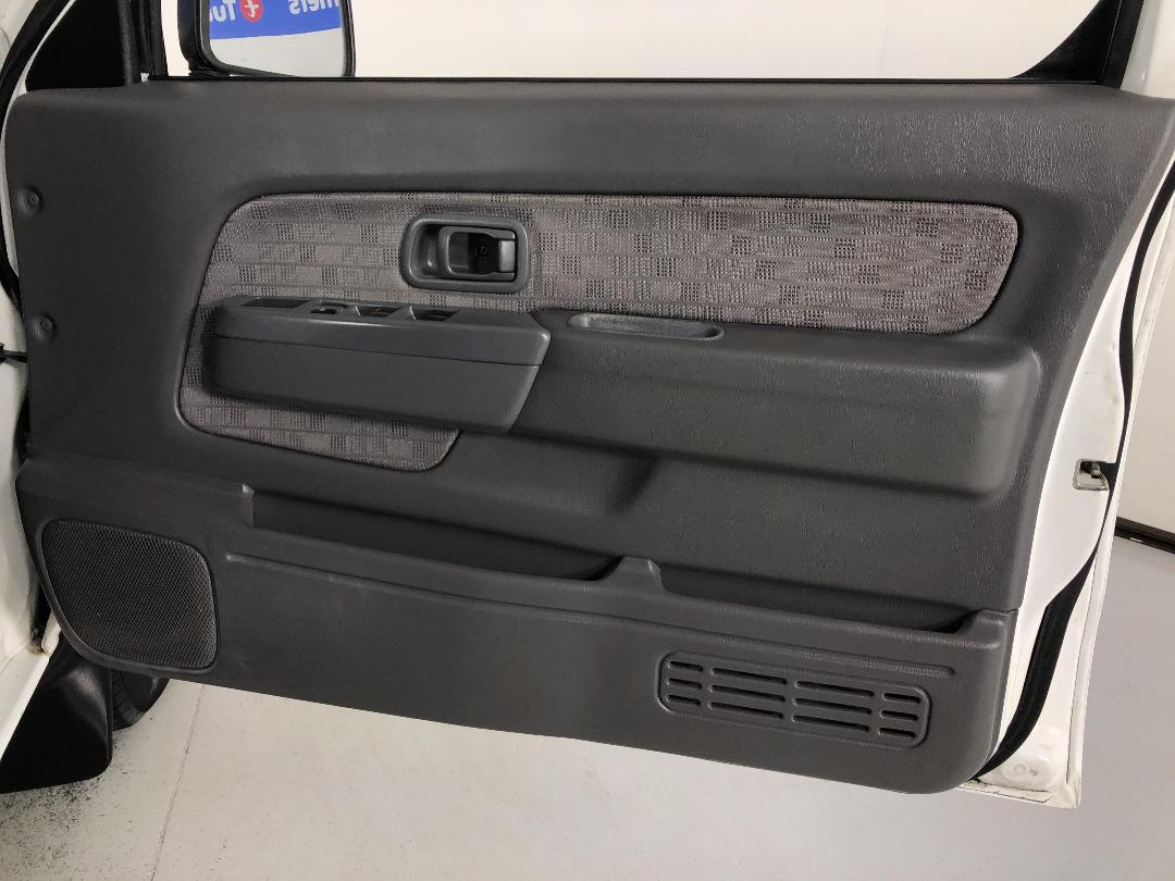 Photo '15' of Nissan Navara Photo '15' of Nissan Navara