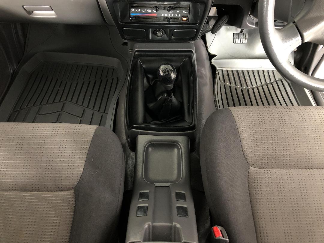 Photo '18' of Nissan Navara Photo '18' of Nissan Navara