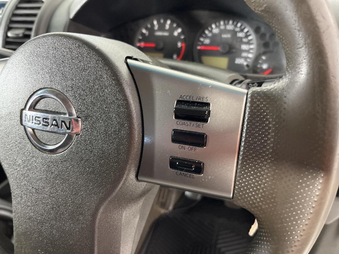 Photo '26' of Nissan Navara