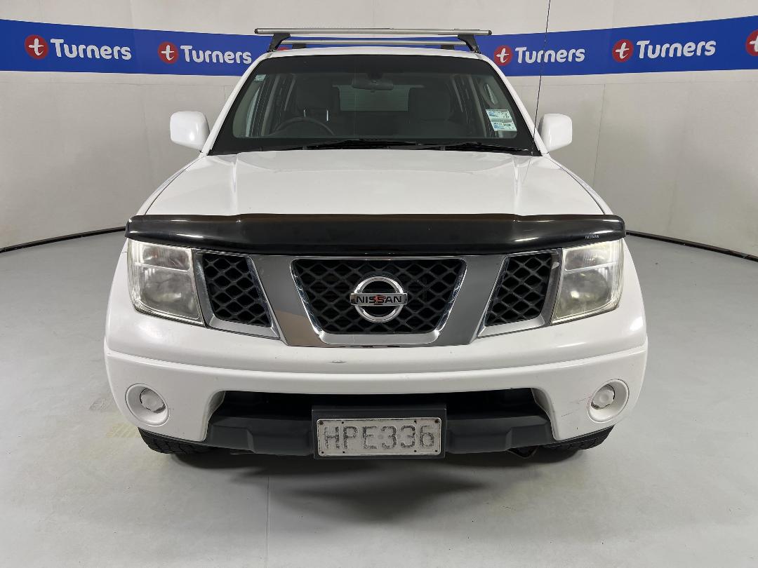 Photo '2' of Nissan Navara