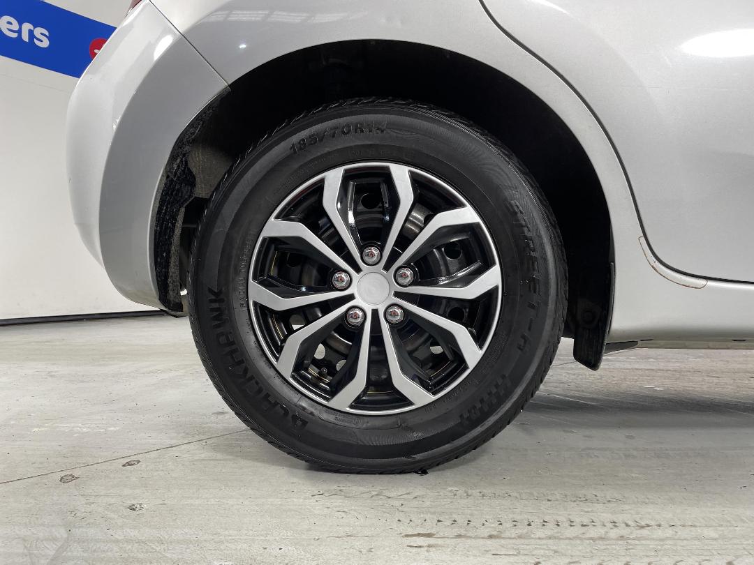 Photo '12' of Nissan Note