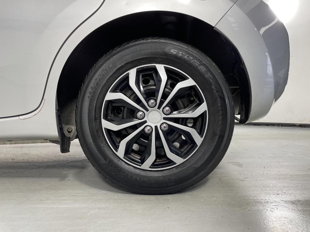 Photo '11' of Nissan Note