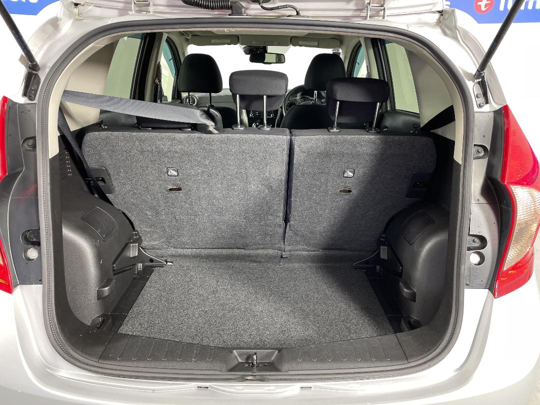 Photo '14' of Nissan Note