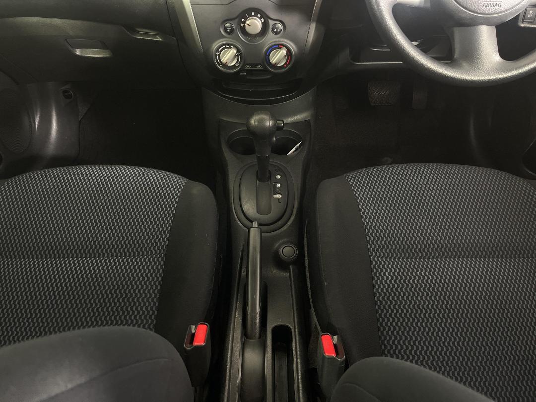 Photo '21' of Nissan Note Photo '21' of Nissan Note