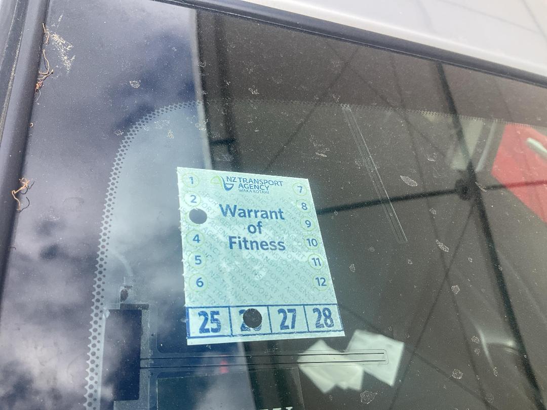 Photo '12' of Nissan Note