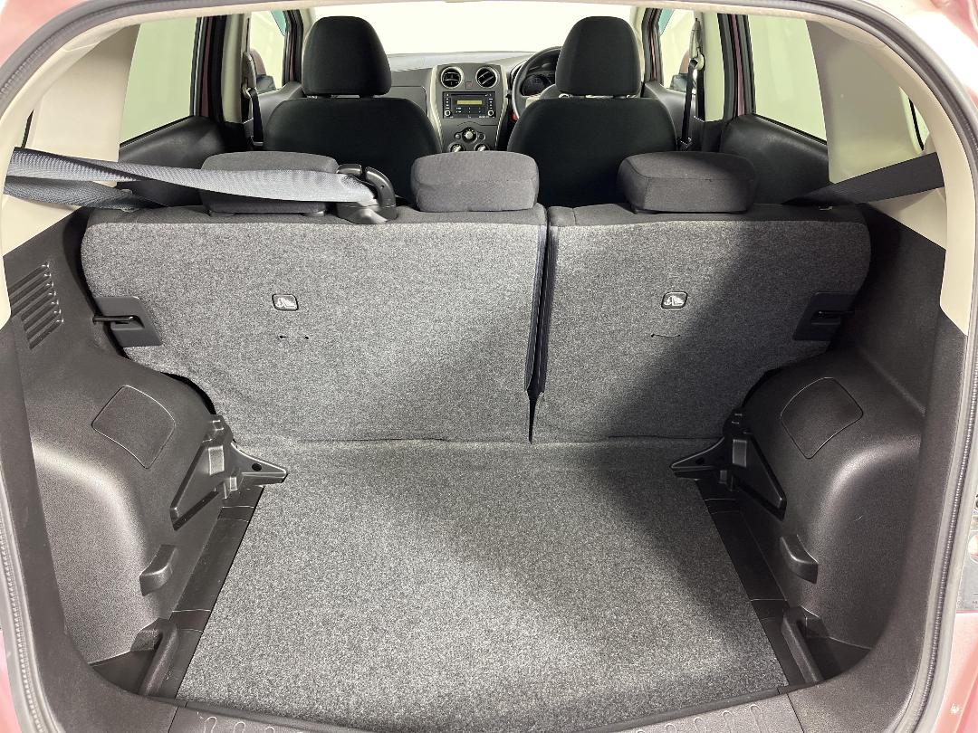 Photo '14' of Nissan Note