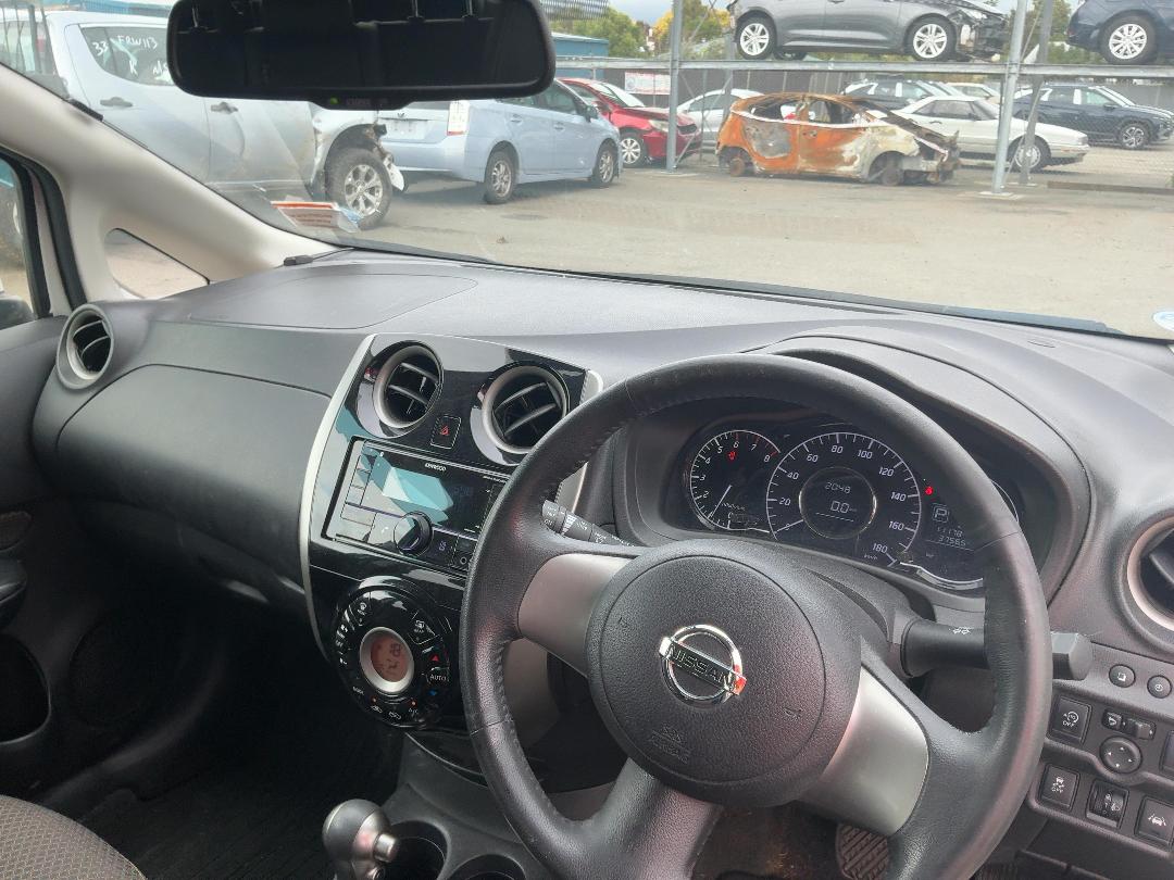 Photo '14' of Nissan Note