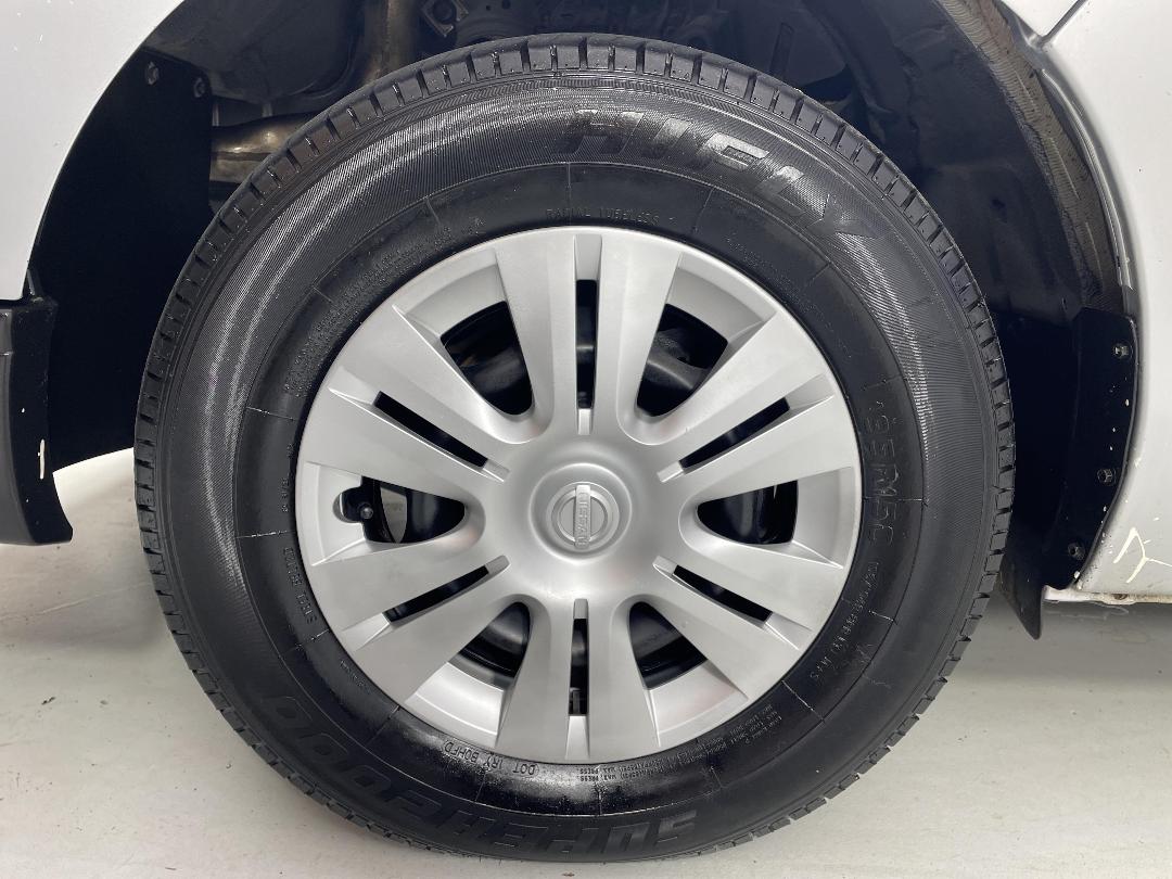 Photo '10' of Nissan NV350 Photo '10' of Nissan NV350