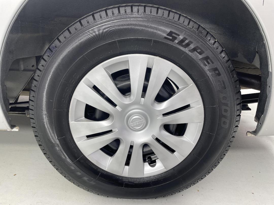 Photo '11' of Nissan NV350 Photo '11' of Nissan NV350