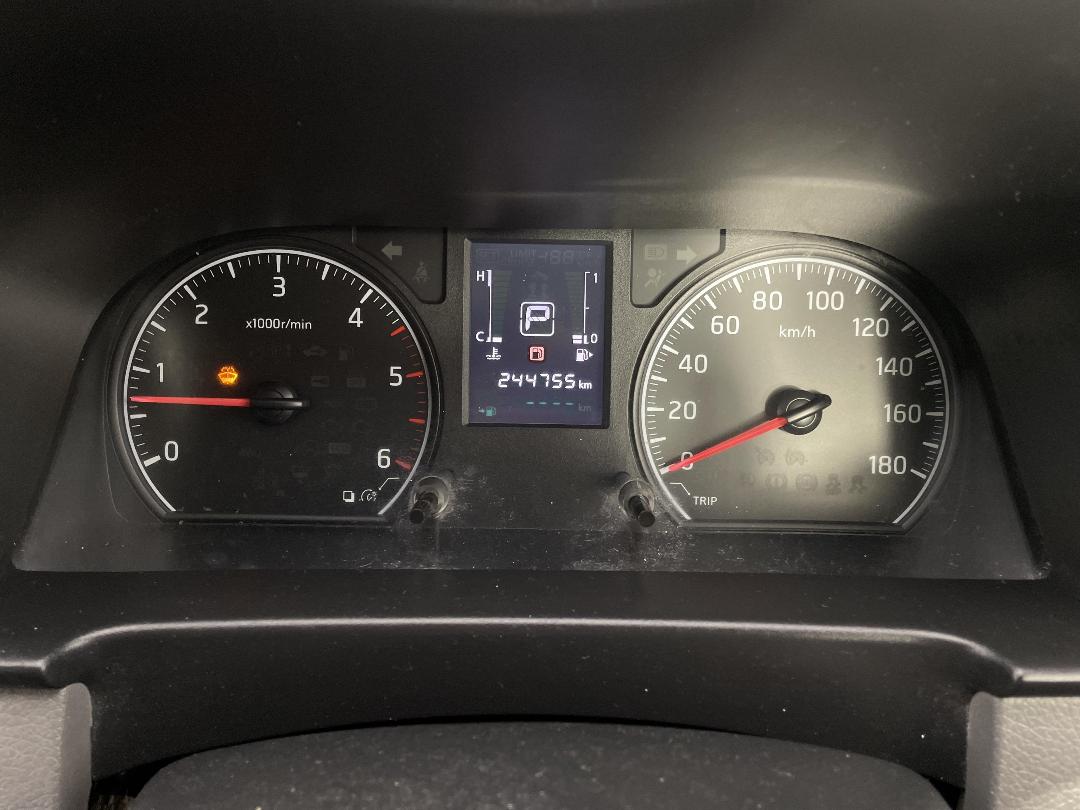 Photo '20' of Nissan NV350 Photo '20' of Nissan NV350