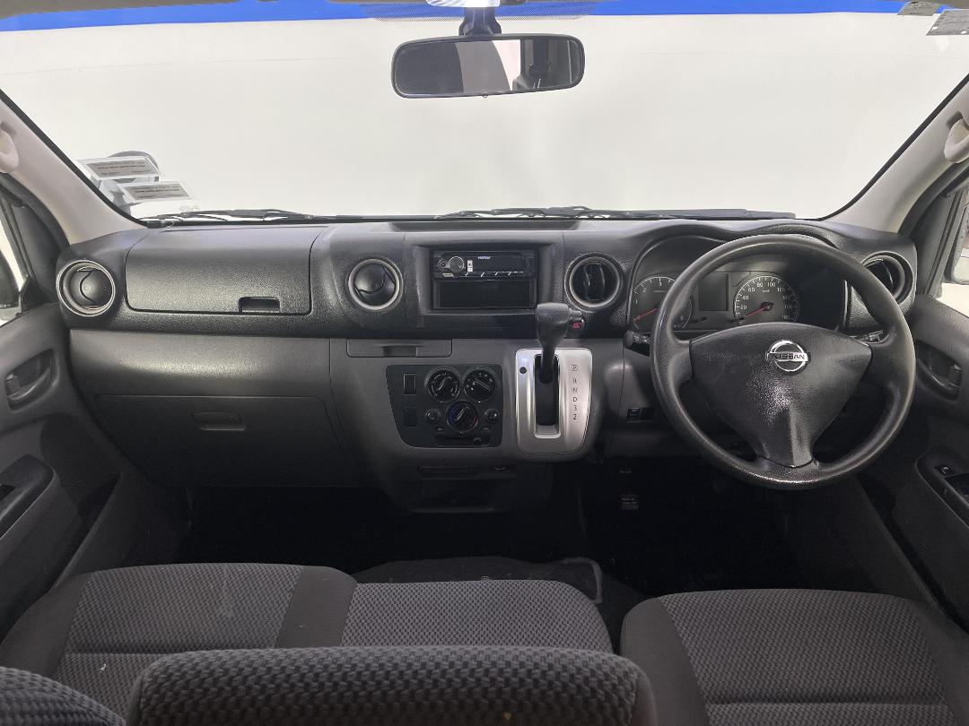 Photo '17' of Nissan NV350 Photo '17' of Nissan NV350