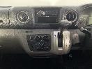 Thumbnail '18' of Nissan NV350