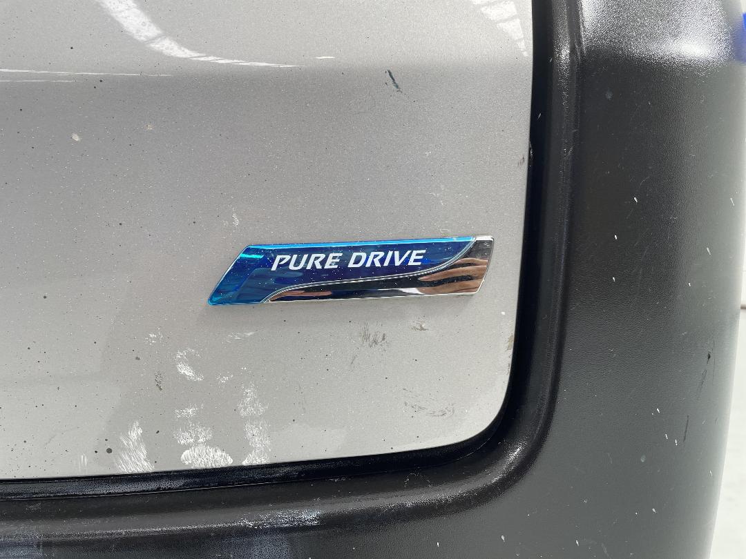 Photo '22' of Nissan NV350 Photo '22' of Nissan NV350