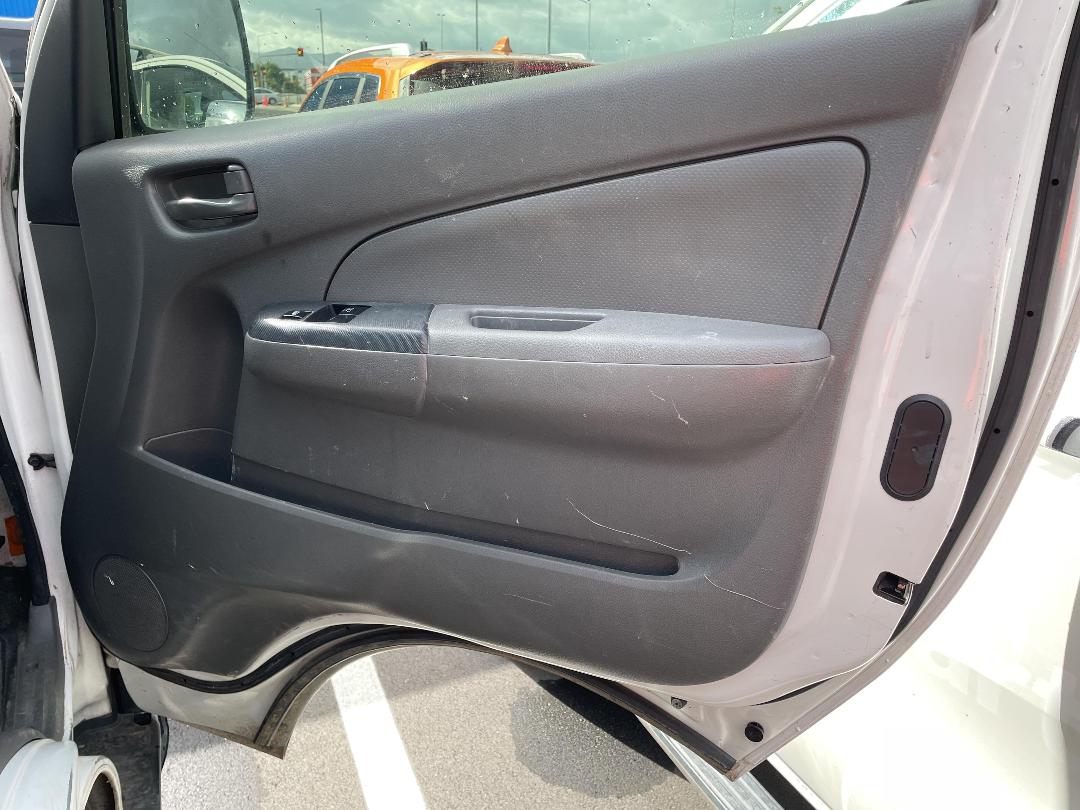 Photo '12' of Nissan NV350 Caravan Photo '12' of Nissan NV350 Caravan