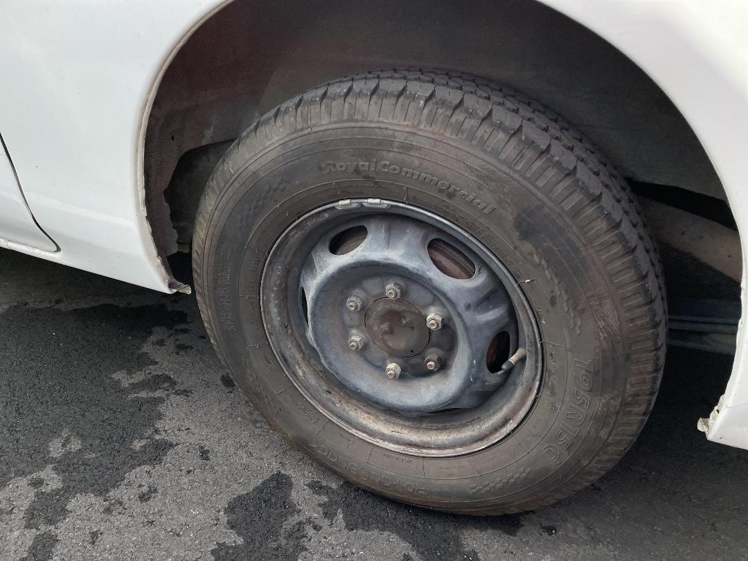 Photo '11' of Nissan NV350 Caravan Photo '11' of Nissan NV350 Caravan