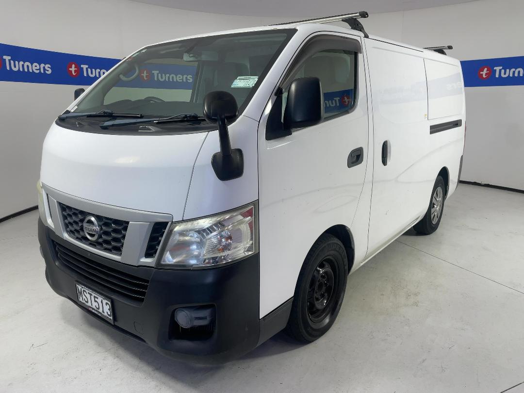 Photo '4' of Nissan NV350