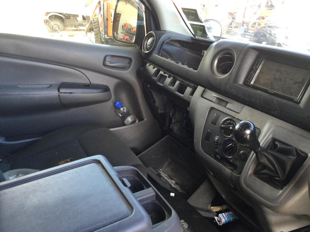 Photo '17' of Nissan NV350 Caravan Photo '17' of Nissan NV350 Caravan