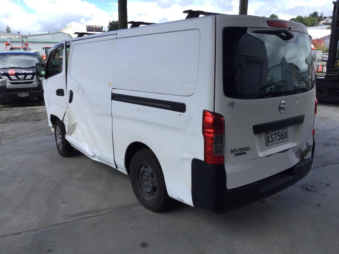 Photo '5' of Nissan NV350 Caravan Photo '5' of Nissan NV350 Caravan