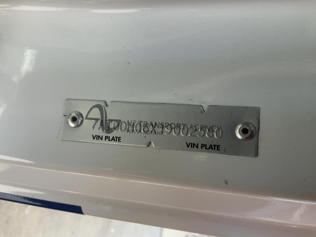 Photo '20' of Nissan NV350 Caravan