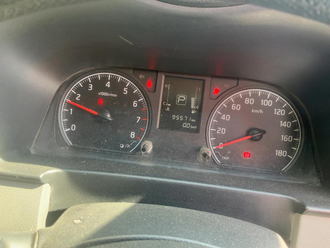 Photo '11' of Nissan NV350 Caravan