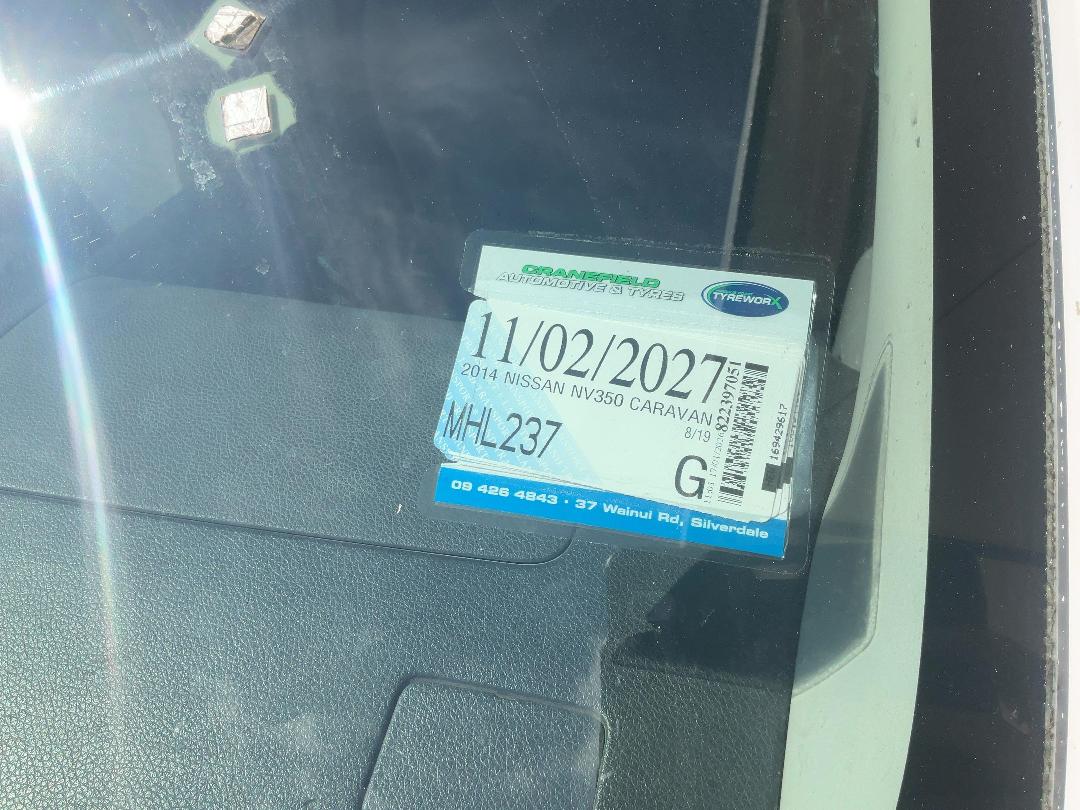 Photo '17' of Nissan NV350 Caravan