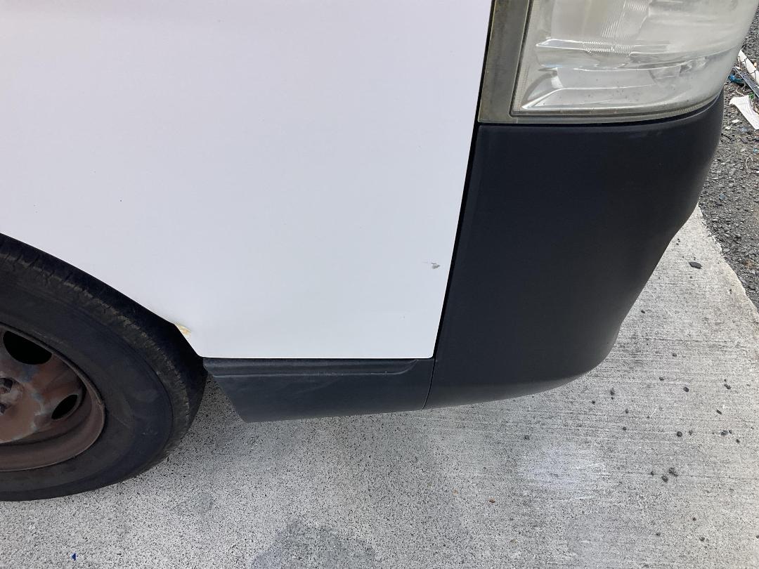 Photo '7' of Nissan NV350 Caravan