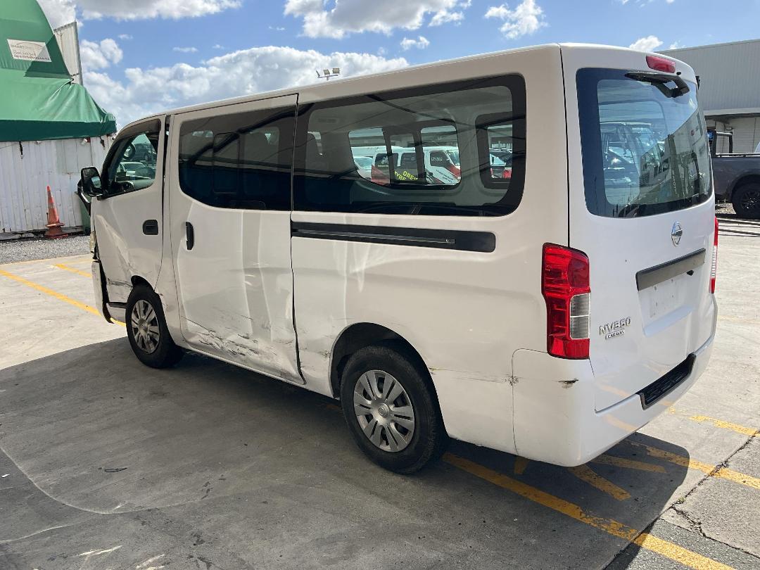 Photo '12' of Nissan NV350