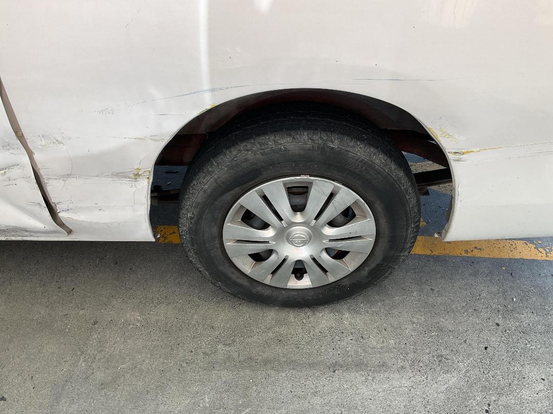 Photo '10' of Nissan NV350