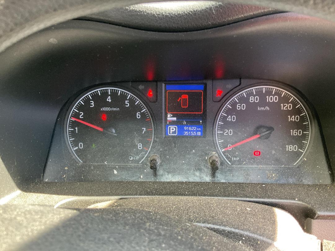 Photo '22' of Nissan NV350