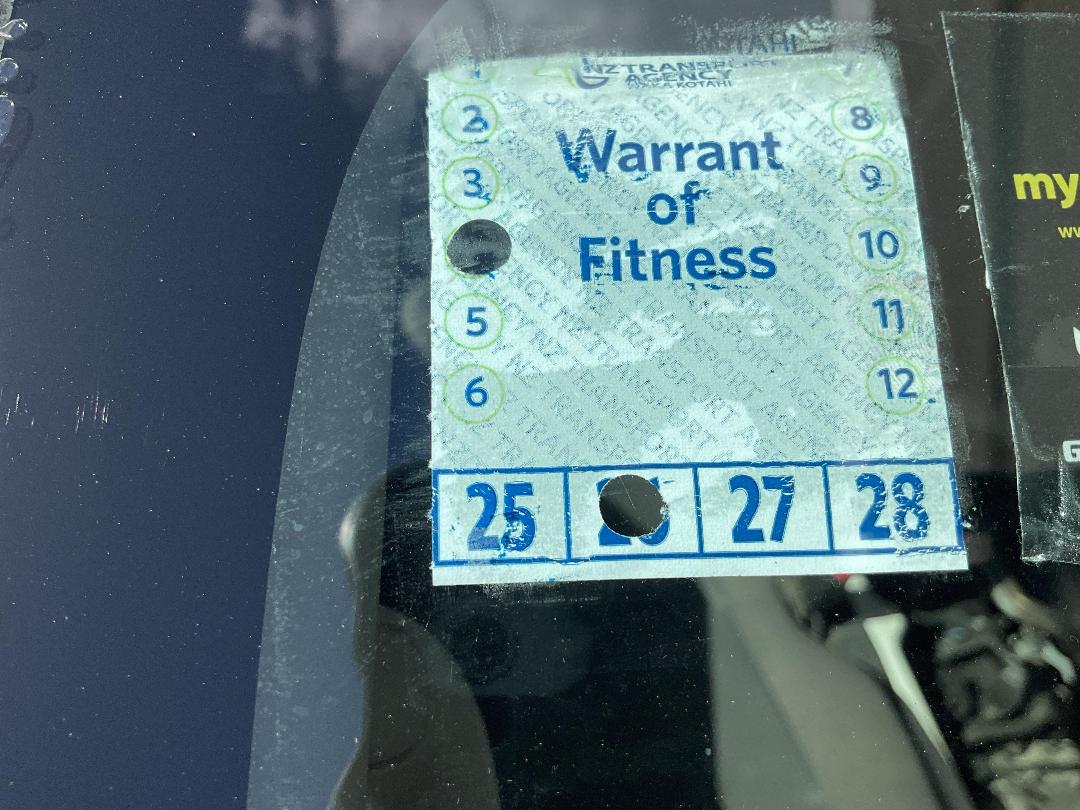 Photo '25' of Nissan NV350