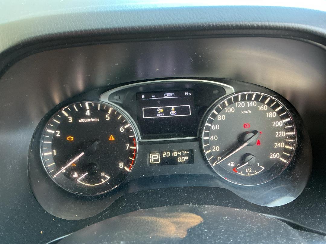 Photo '18' of Nissan Pathfinder TI