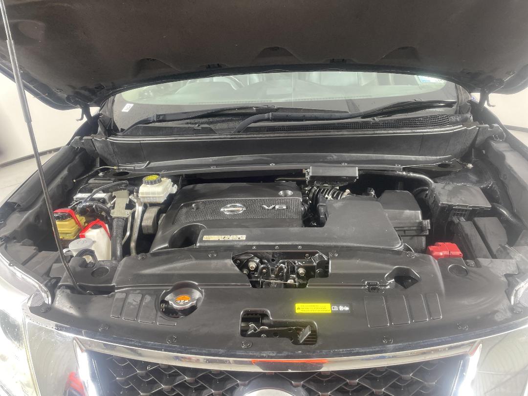 Photo '13' of Nissan Pathfinder