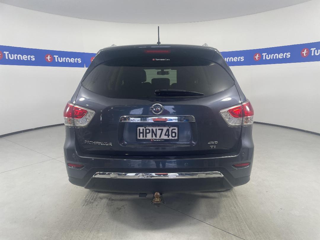 Photo '6' of Nissan Pathfinder