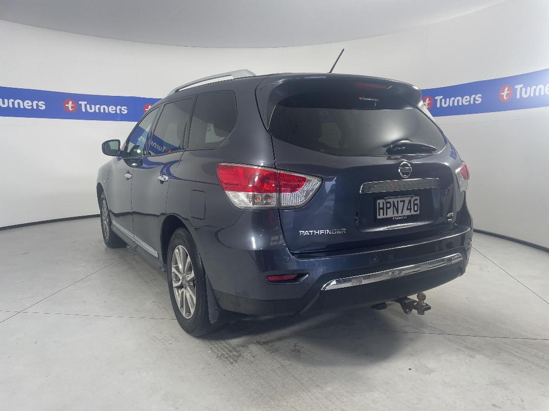 Photo '5' of Nissan Pathfinder