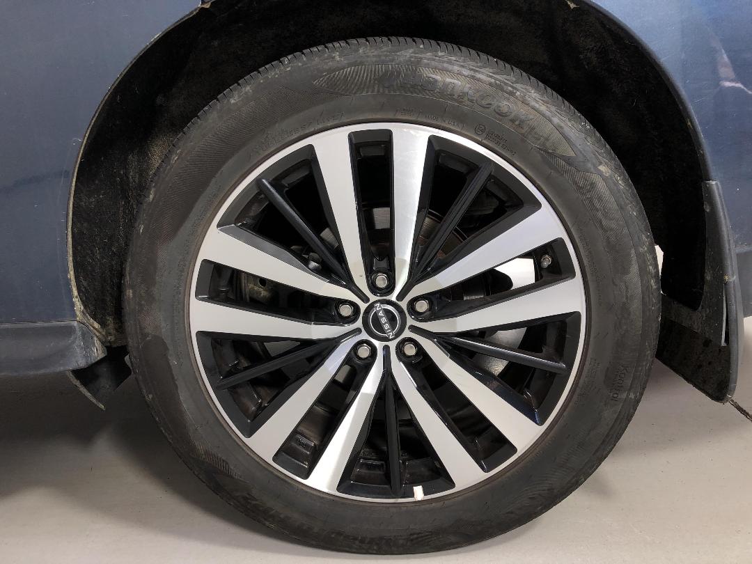 Photo '11' of Nissan Pathfinder Photo '11' of Nissan Pathfinder