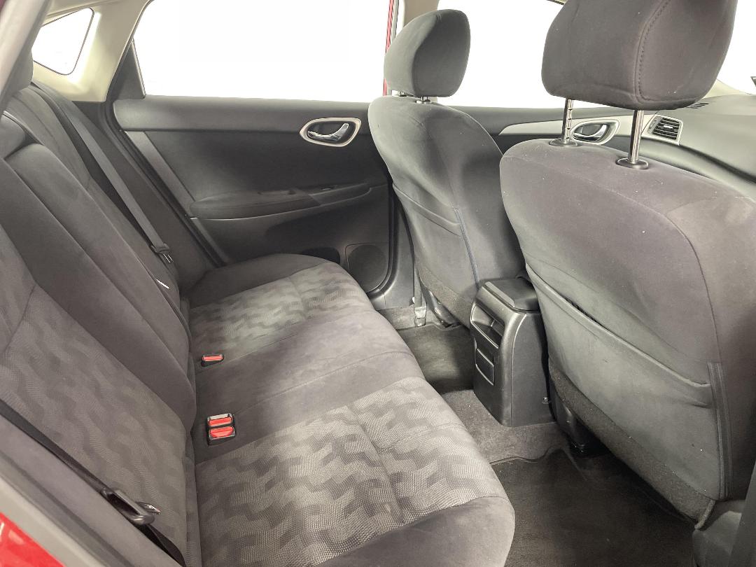 Photo '20' of Nissan Pulsar Photo '20' of Nissan Pulsar