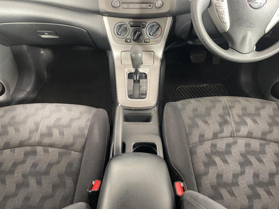 Photo '18' of Nissan Pulsar Photo '18' of Nissan Pulsar