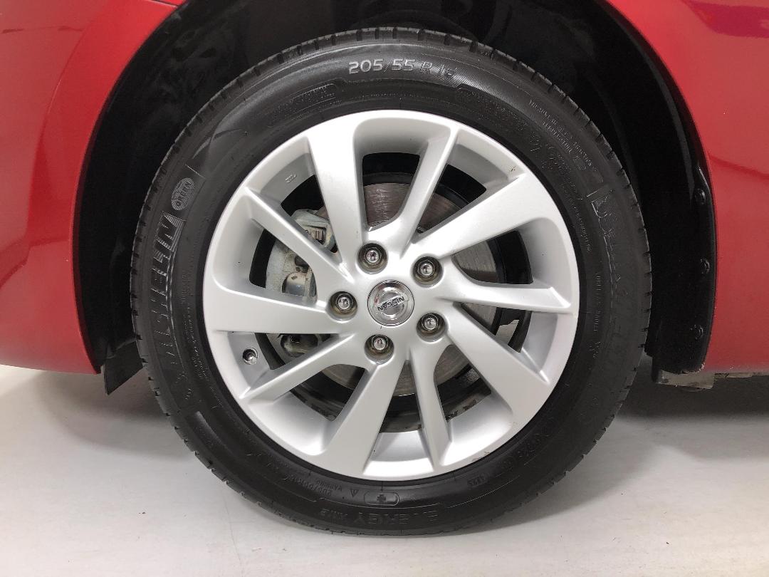 Photo '10' of Nissan Pulsar Photo '10' of Nissan Pulsar