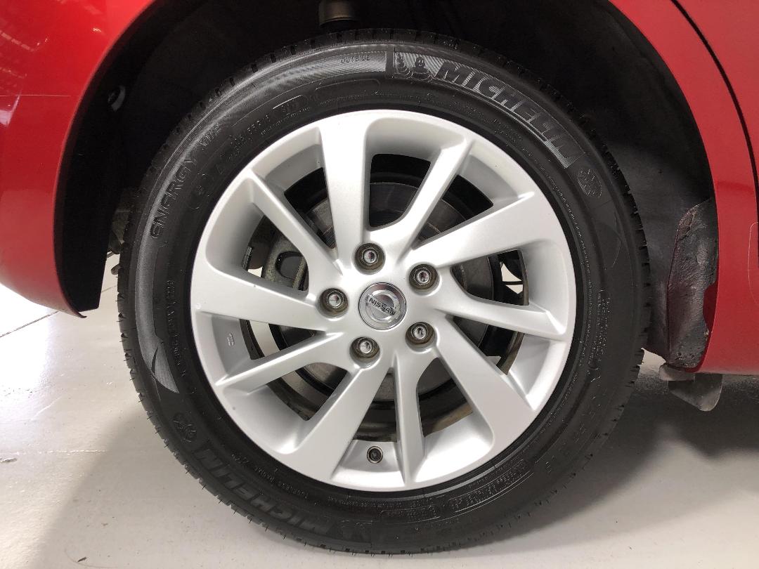 Photo '12' of Nissan Pulsar Photo '12' of Nissan Pulsar