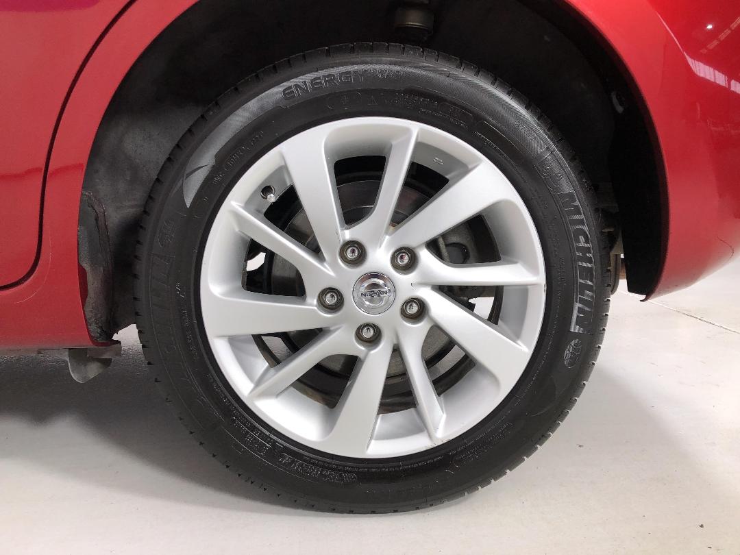 Photo '11' of Nissan Pulsar Photo '11' of Nissan Pulsar