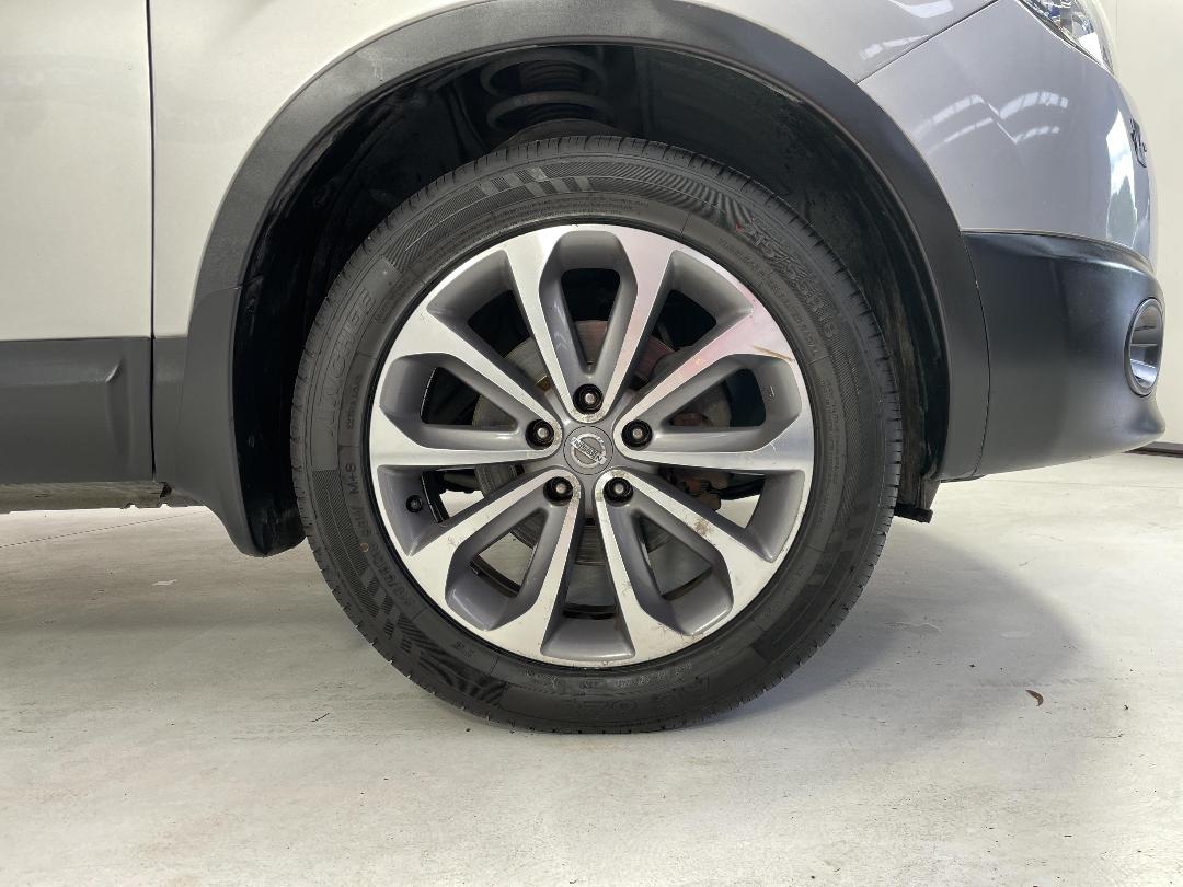 Photo '7' of Nissan Qashqai TI